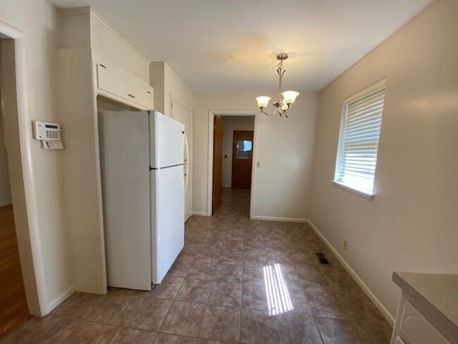 Photo - LARGE | 3 Bed | 2 Bath | Midtown Tulsa