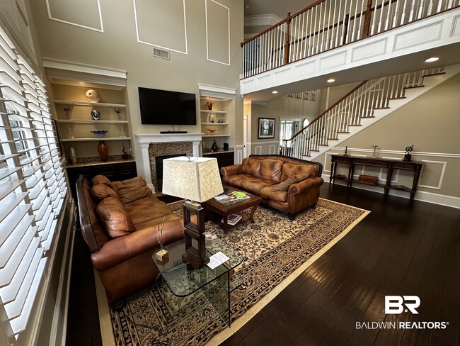 Photo - 814 Darrah St