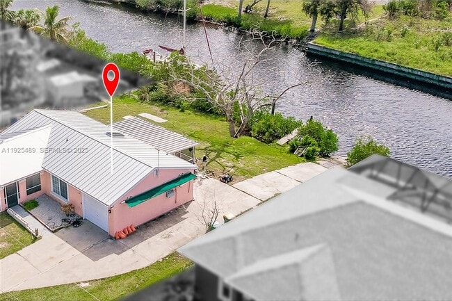 Building Photo - 18406 Van Nuys Cir Unit 0