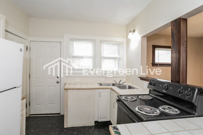 Photo - 3334 Dartmouth Dr