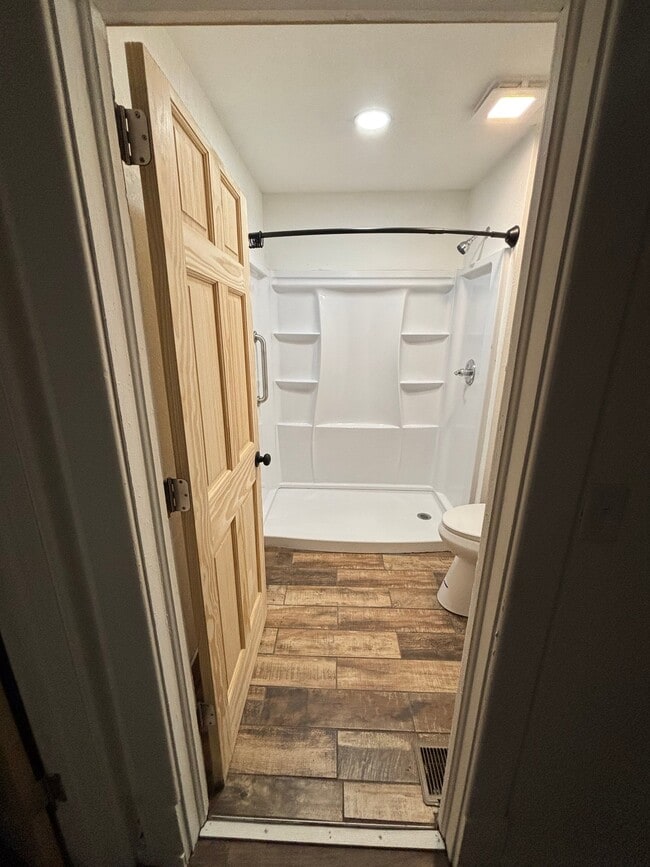 Photo - 2529 Brooklyn Ave