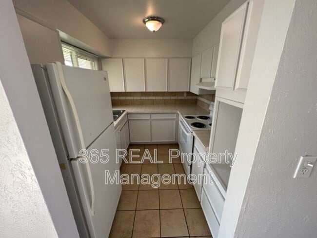 Photo - 2446 25th Ave