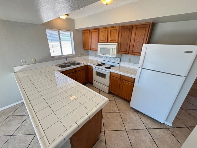 Photo - 6208 Yerba Ln Unit 1