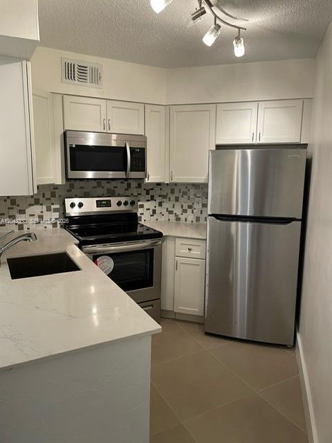 Photo - 215 Lake Pointe Dr Unidad 109