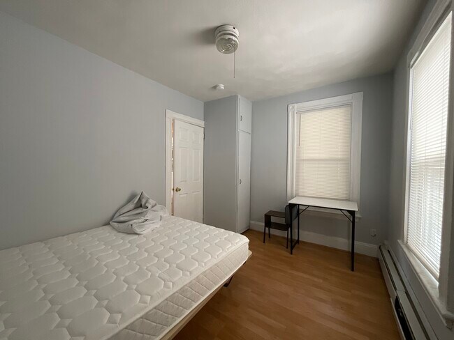 10 7th St Unit 1