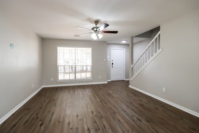 Photo - 4010 Hunnington Dr
