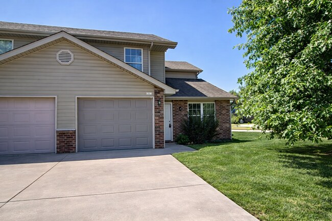 Building Photo - 5313-5315 Currituck Lane Unit 5315 Currituck Lane