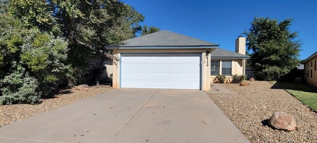 Building Photo - GREAT HOME IN NE CLOVIS NEAR MESA ELEMENTARY