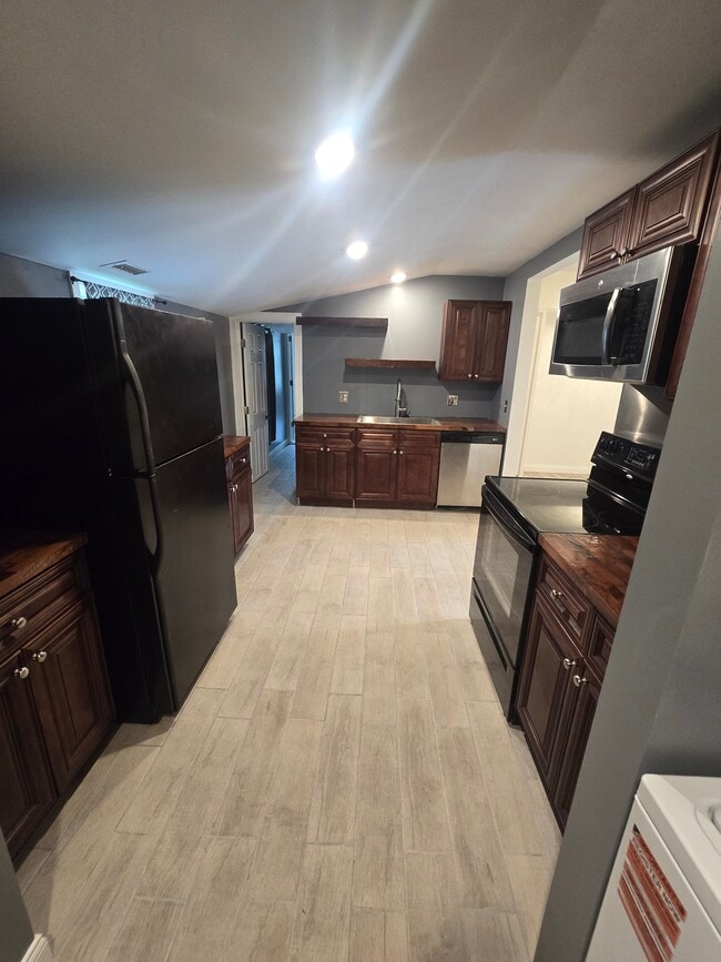 3466 Virginia Dr