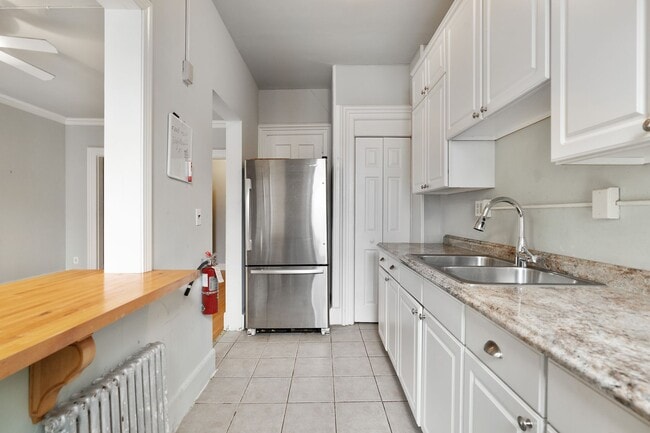 Photo - 277 Crown St