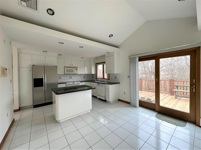 Photo - 116 Grover Rd