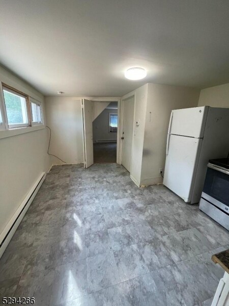 Photo - 162 Main St Unidad B