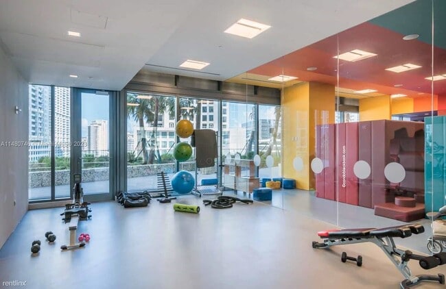 Photo - 2 br, 2.5 bath House - 68 SE 6th St Apt 812