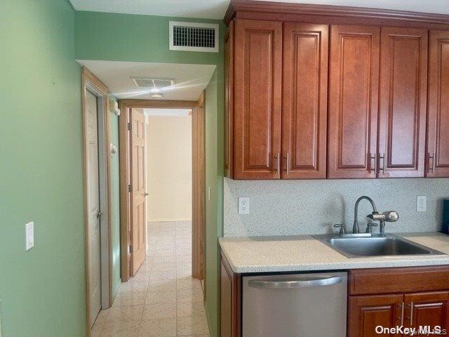 Photo - 325 S 8th St