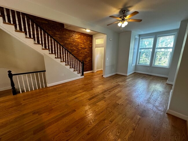 Photo - 20 K St NW
