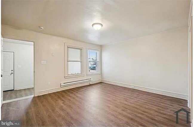 Photo - 1112 Johnson St