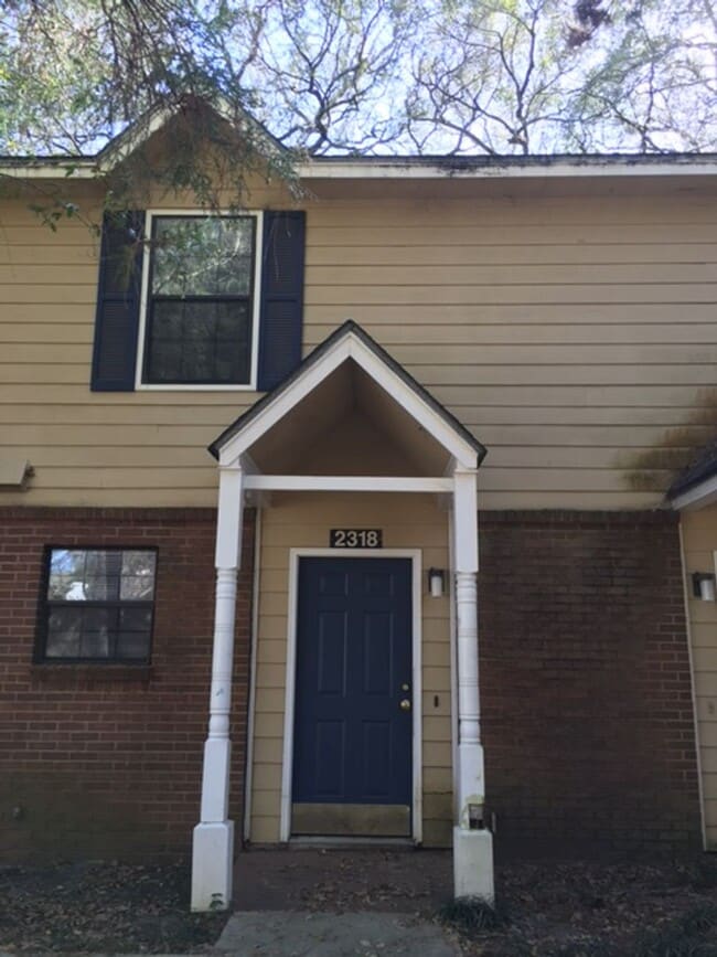 Photo - 2 Bed, 1.5 Bath Townhome w/ an office Available NOW!