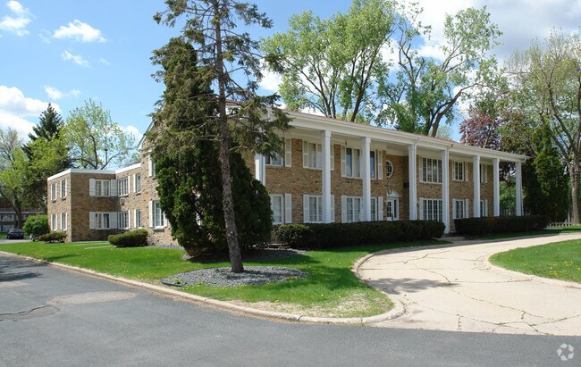 Photo - 2401 W 90th St