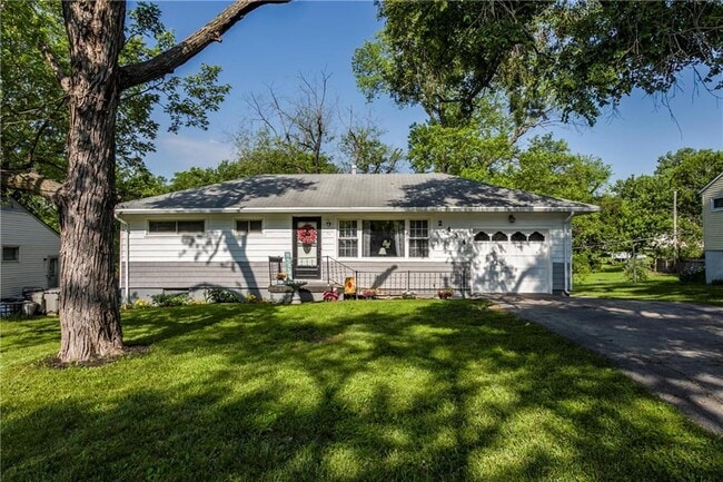 Building Photo - 2434 S 47th Dr Rental