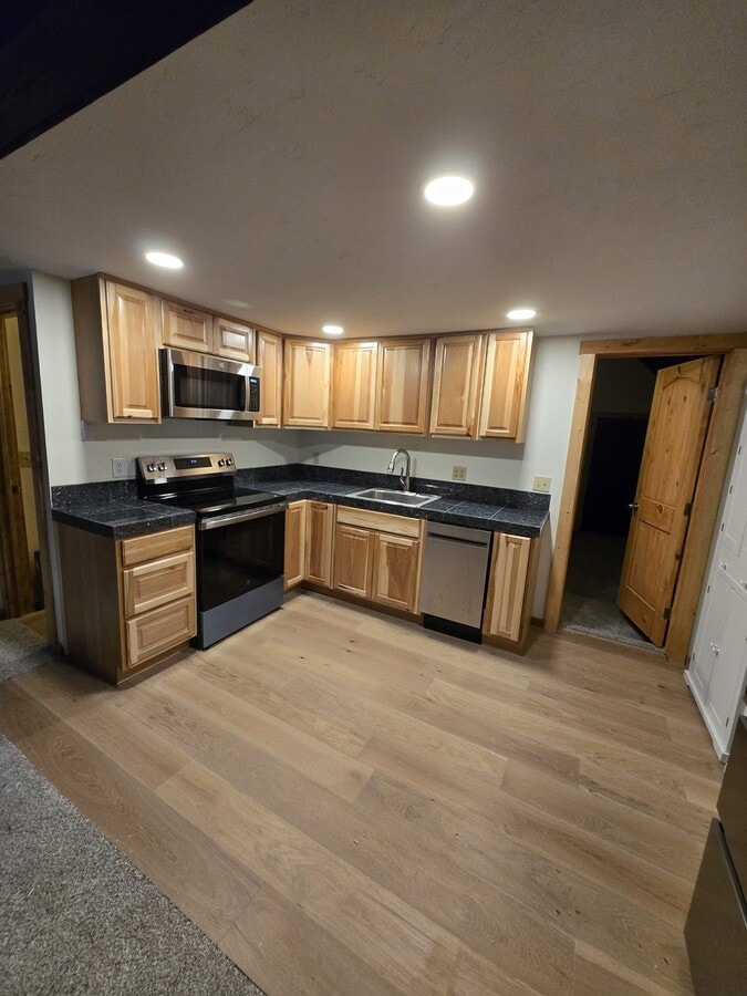 Photo - 320 Blue River Rd