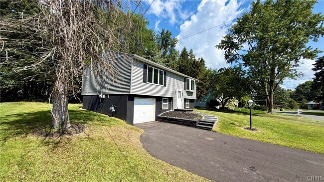 Photo - 104 Finwood Dr