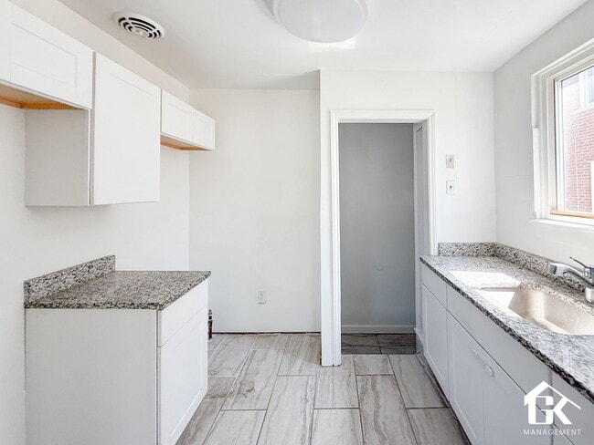 Building Photo - 7708 Penrod St