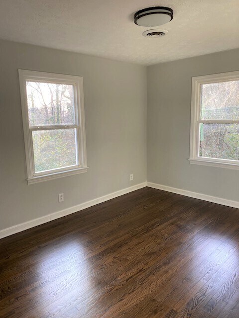 Photo - 3925 Saylor Ct