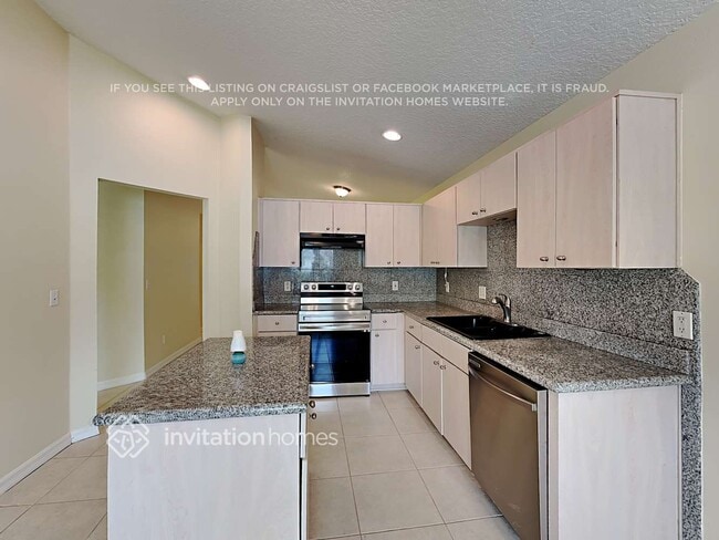 Photo - 867 Douglass Ave