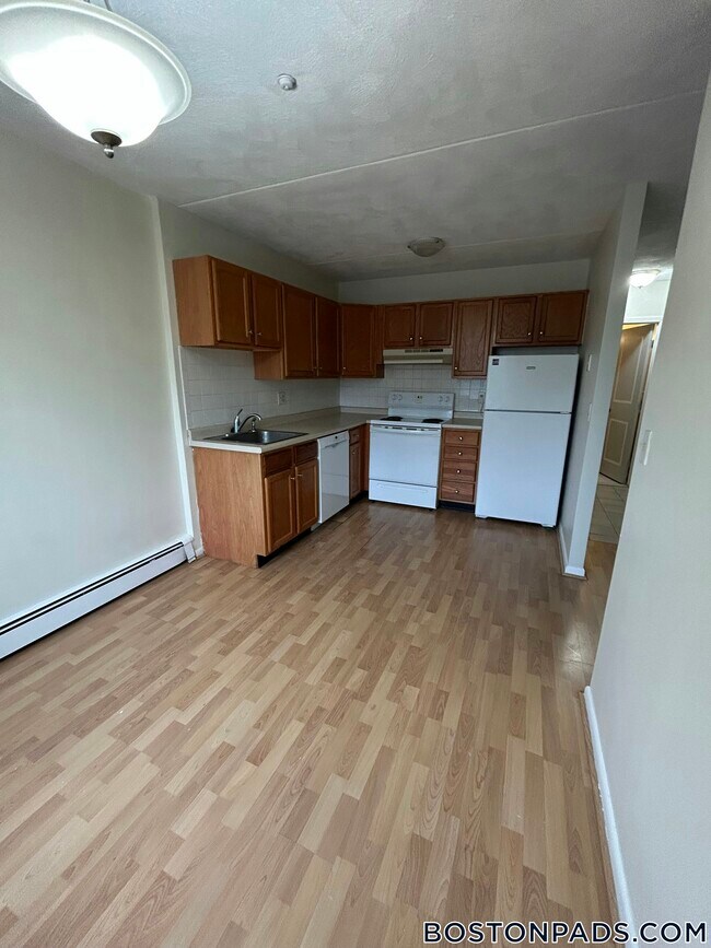 Photo - 175 Adams St Unidad 26