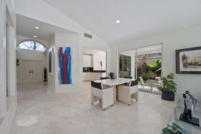 Photo - 2587 Muir Cir