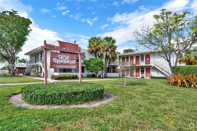 Building Photo - 8701 SW 141st St Unit G8 Rental