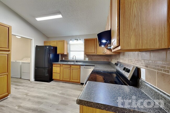 Photo - 352 N Fork Pl