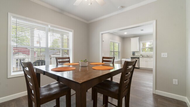 Photo - 601 English Ave NW