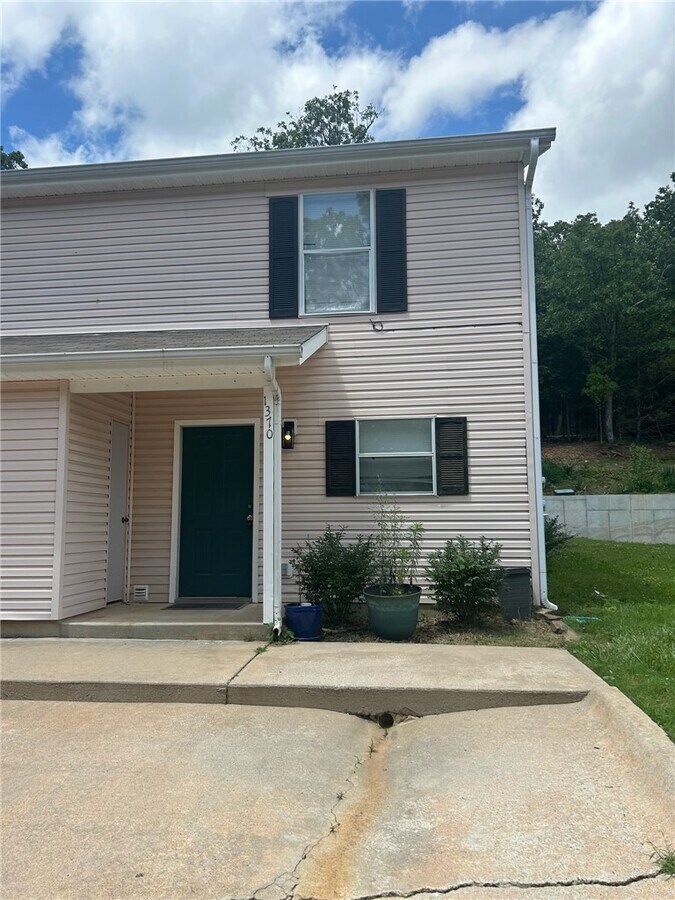 Photo - 1370 E Sequoyah Ct