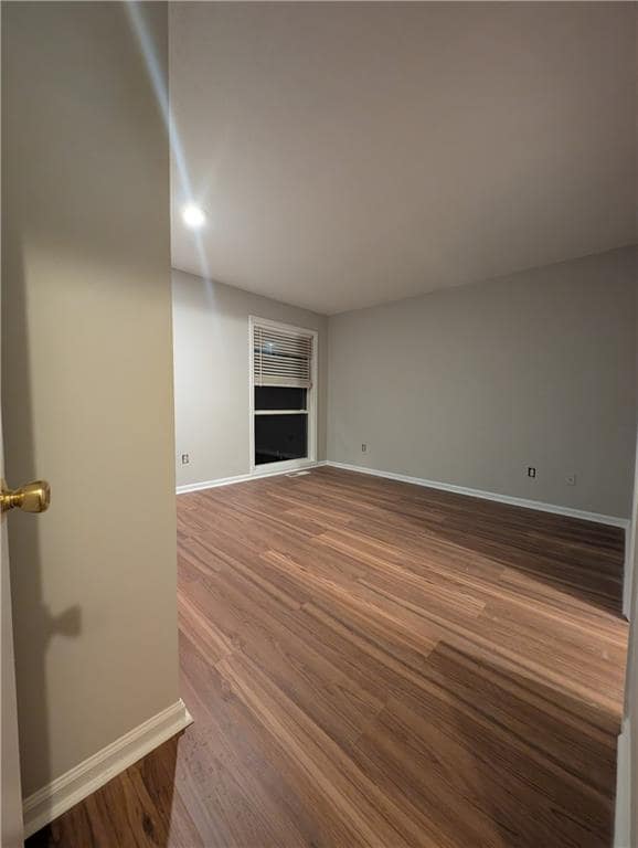 Photo - 5582 Estates Ct