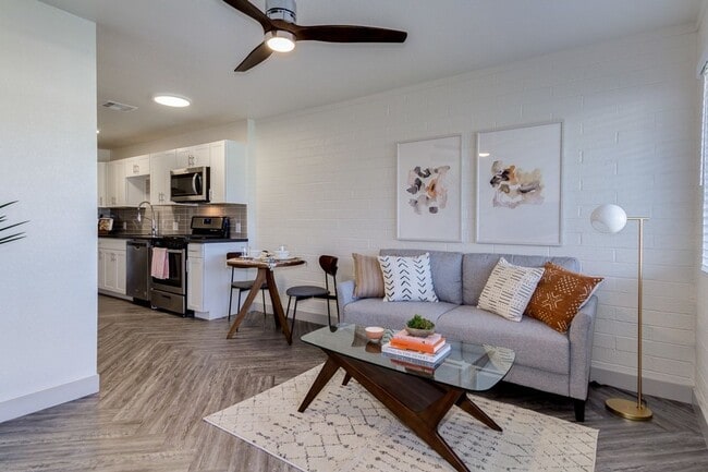3031 N 69th Pl Unit 07