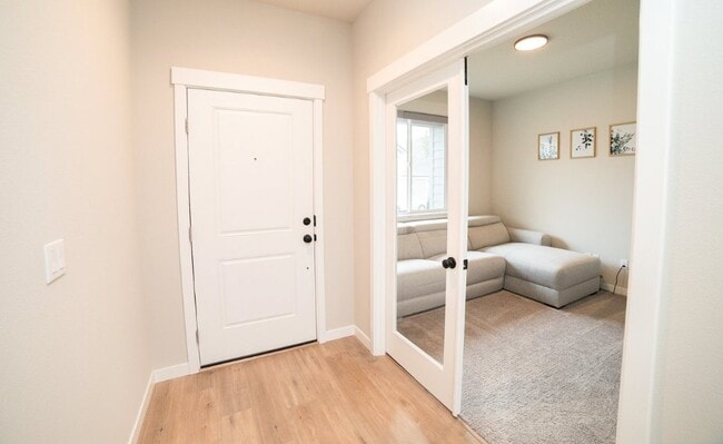 Photo - 1110 NE 11th Pl