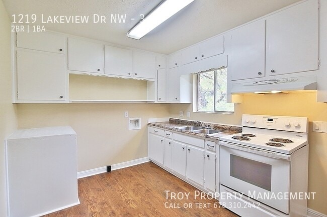 Photo - 1219 Lakeview Dr NW Unit 3
