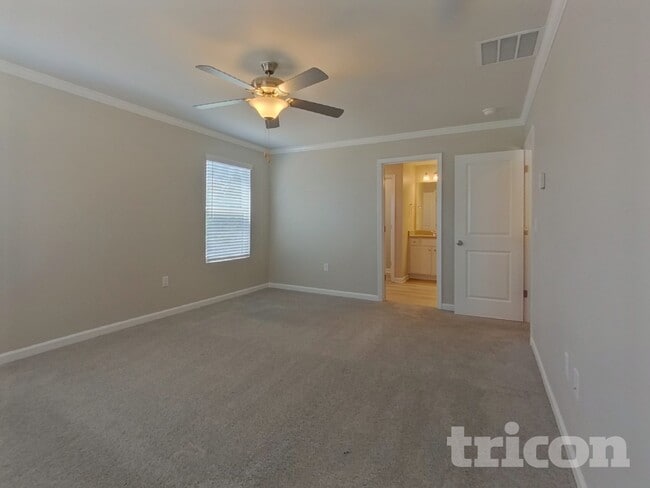Photo - 831 Bryson Lake Cir