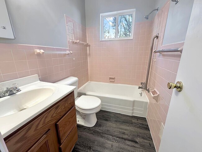 Photo - 23 Ridgewood St