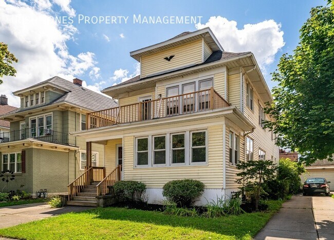 Photo - 33 Harding Rd Unit Upper