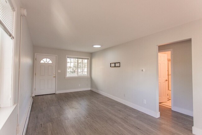Photo - Immaculate Fully Renovated 2 bed/1 bath! Unit 2401 Walnut Street,  6