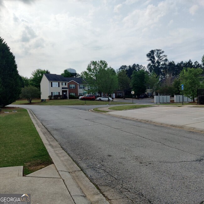 Photo - 1010 Labonte Pkwy