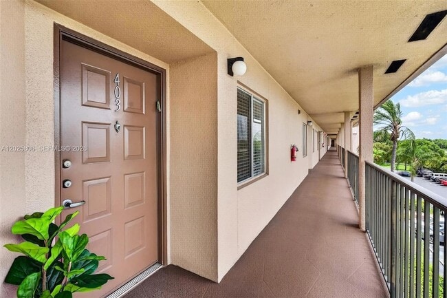 Building Photo - 1650 SW 124th Terrace Unit 403