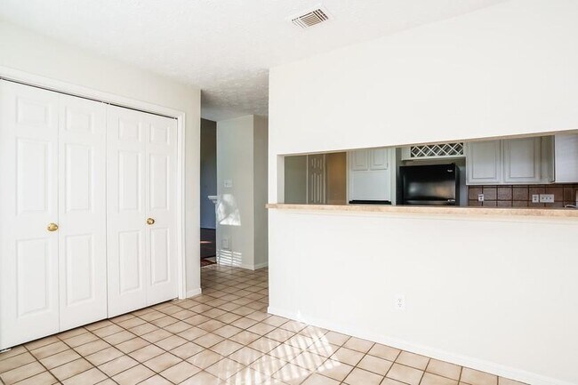 Photo - 5502 Village Springs Dr