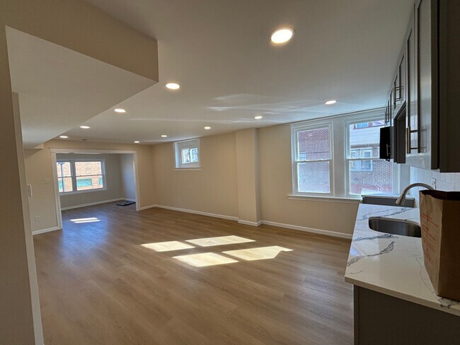 Photo - 1318 E Luzerne St Unidad 1