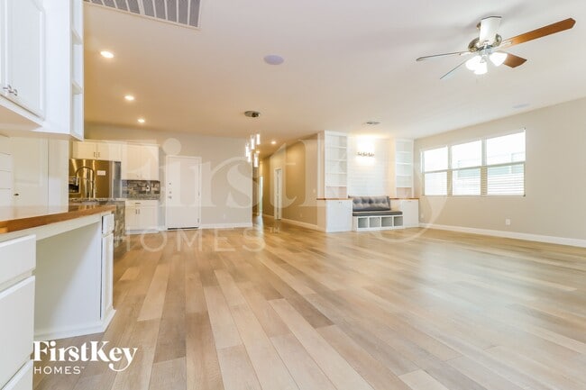 Photo - 8920 W Jefferson St