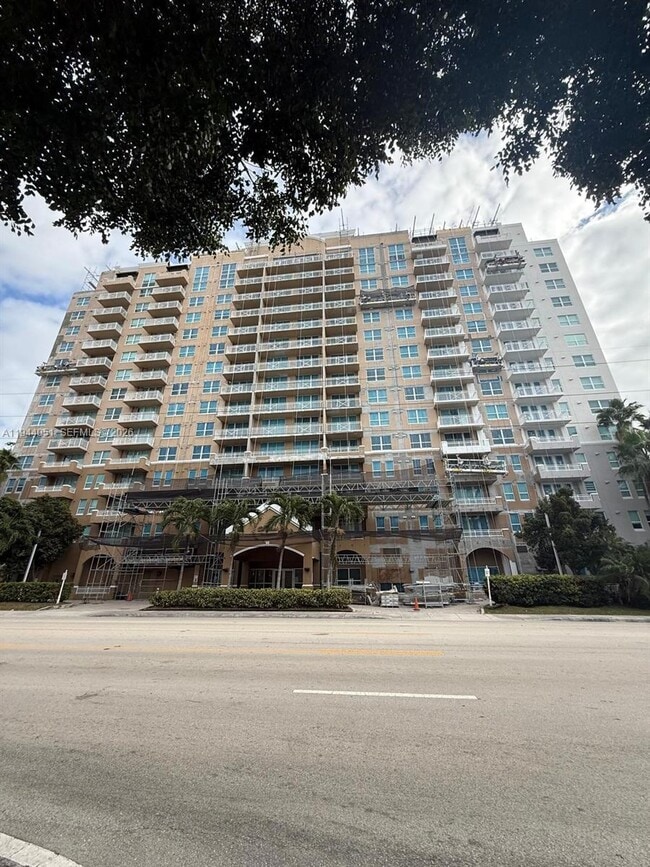 Building Photo - 2665 SW 37th Ave Unit 1403