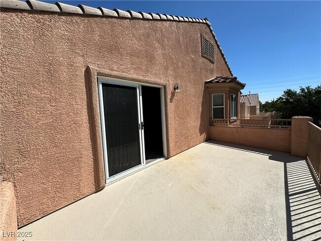 Building Photo - 11233 Playa Caribe Ave