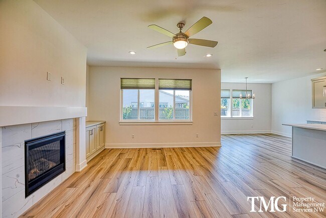 Photo - Contemporary 4 BD Vancouver Home with Resort-Style Community Amenities